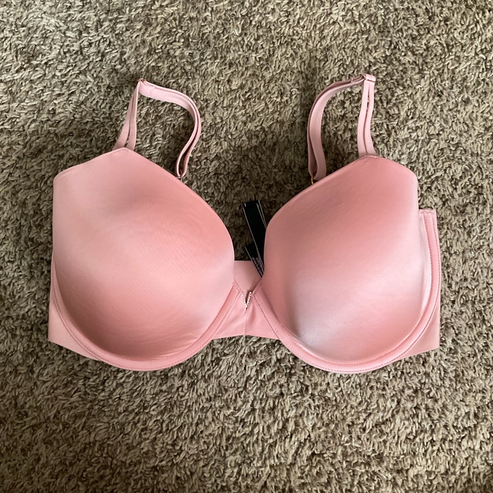Victoria’s Secret lightly lined no show bra
